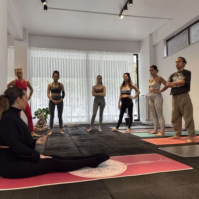 Zeynep Kemaloğlu - Handstand Workshop (12-13 Ekim 2024)