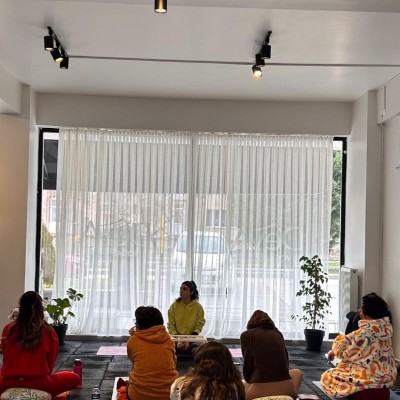 İnci Ünlü - Asanalarda Çakralar I (7-8 Aralık 2024)